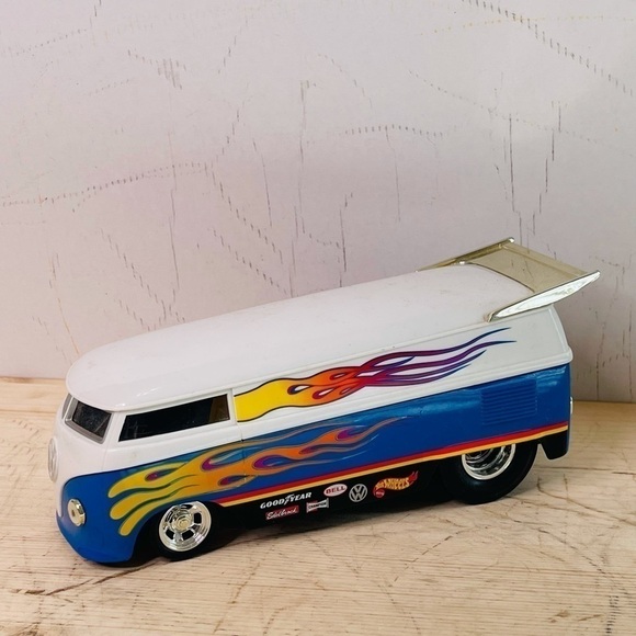 HOT Wheels California Volkswagen Hot Bus 1999 Retro Scale approximately 1:32 - Picture 6 of 13